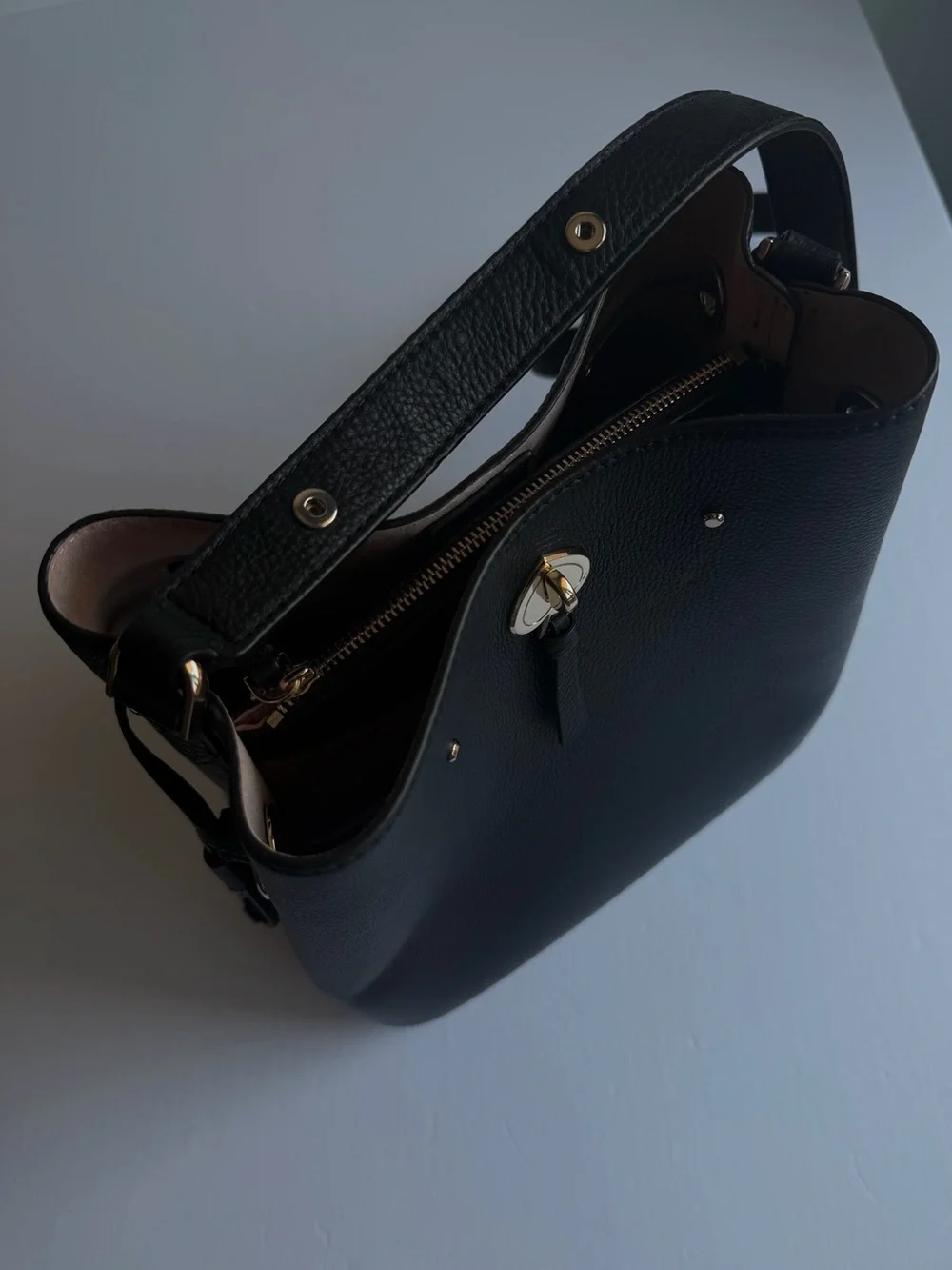 Kate Spade Marti Bucket Bag Size Large